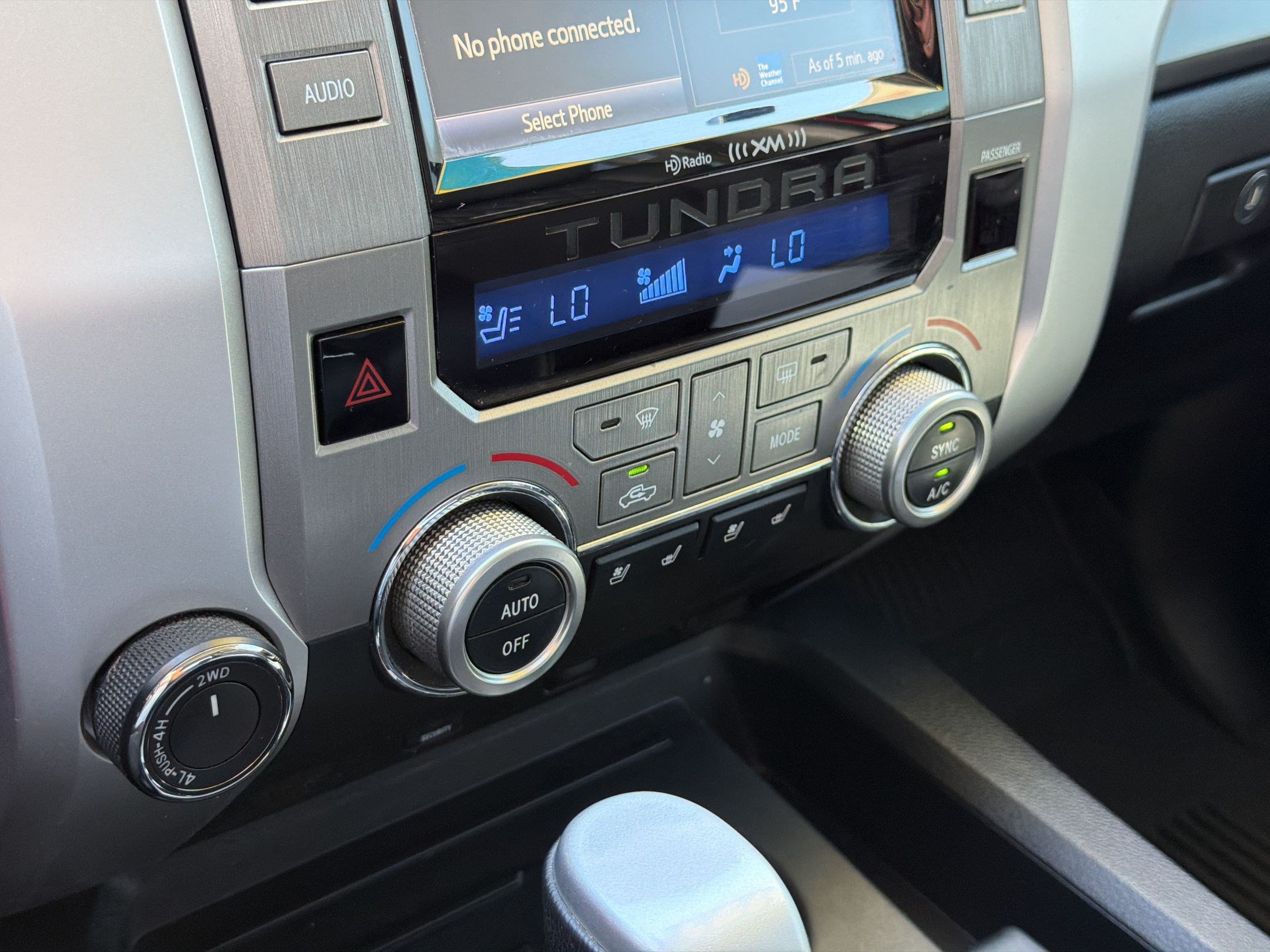 Used 2017 Toyota Tundra Platinum AWD/4WD image 16