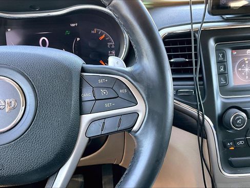 Used 2014 Jeep Grand Cherokee Laredo AWD/4WD image 20