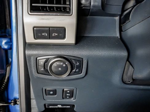 Used 2022 Ford F250 Lariat w/ Lariat Ultimate Package AWD/4WD image 27