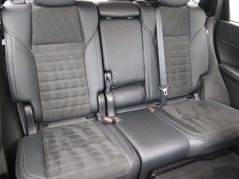 Used 2025 Mitsubishi Outlander SE AWD/4WD image 11