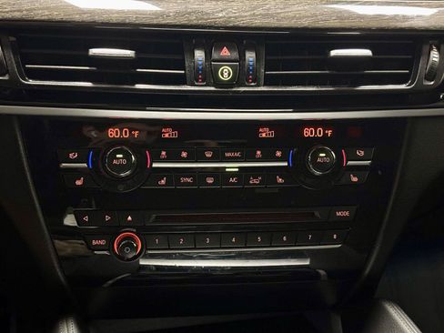 Used 2016 BMW X6 xDrive50i AWD/4WD image 32