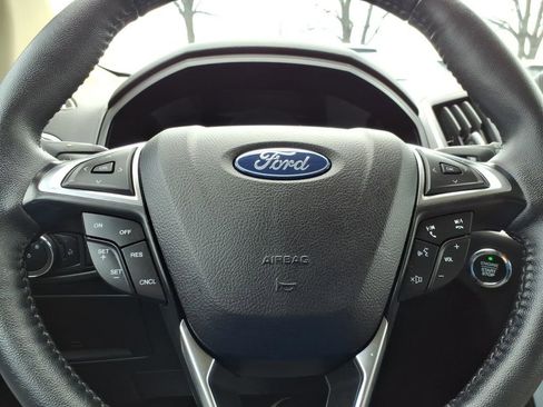 Used 2024 Ford Edge SEL image 20