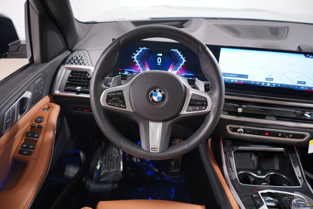 Used 2026 BMW X7 xDrive40i w/ M Sport Package AWD/4WD image 12