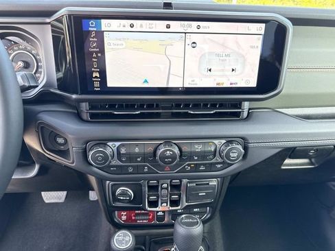 New 2026 Jeep Gladiator Mojave image 22