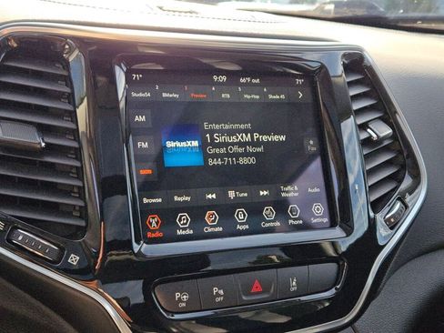 Used 2022 Jeep Cherokee Limited w/ Mopar Interior Package image 29