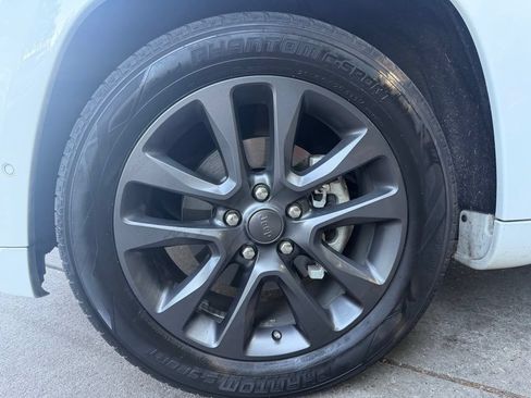 Used 2018 Jeep Grand Cherokee High Altitude AWD/4WD image 10