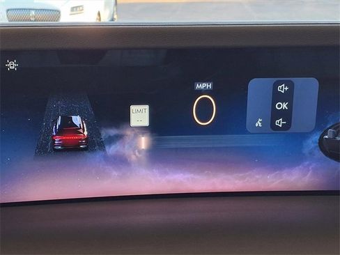 Certified 2025 Lincoln Nautilus Premier image 11