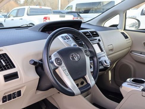 Used 2013 Toyota Prius V Five image 8