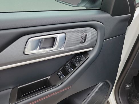 New 2026 Ford Explorer ST-Line image 7