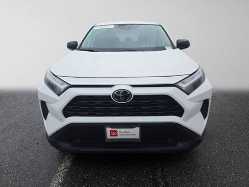 Used 2024 Toyota RAV4 LE AWD/4WD image 2