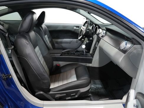 Used 2008 Ford Mustang GT image 31