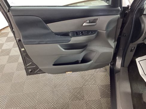 Used 2012 Honda Odyssey EX-L image 19