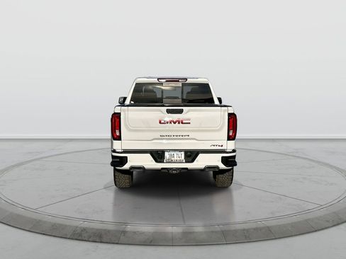 Used 2024 GMC Sierra 1500 AT4 w/ AT4 Preferred Package AWD/4WD image 7