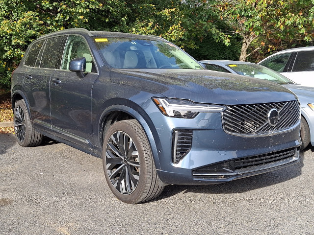 Used 2026 Volvo XC90 B6 Ultra AWD/4WD image 1