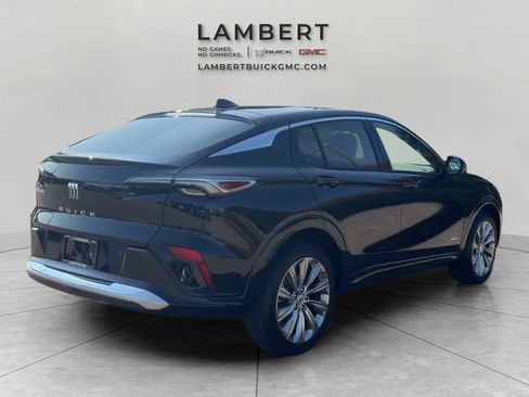 New 2026 Buick Envista Avenir FWD image 5