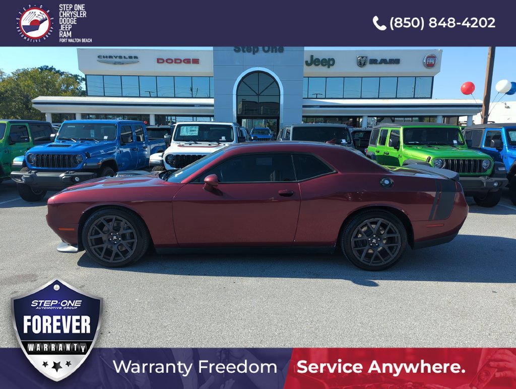 Used 2018 Dodge Challenger R/T Scat Pack RWD image 3