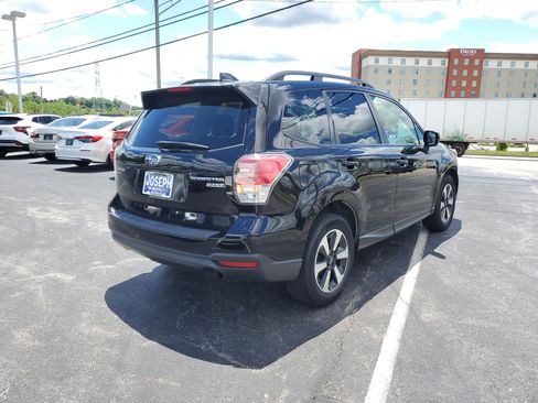 Used 2017 Subaru Forester 2.5i Premium w/ All-Weather Package AWD/4WD image 3