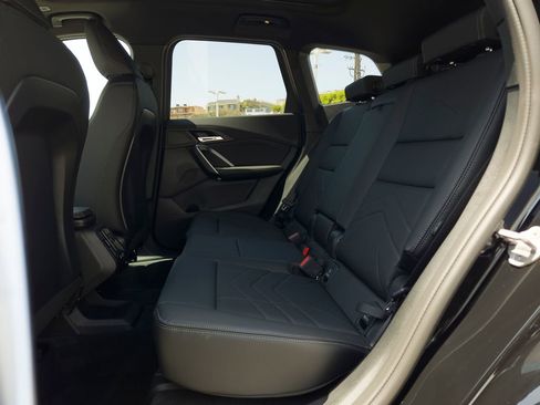 New 2026 BMW X1 xDrive28i w/ Technology Package AWD/4WD image 9