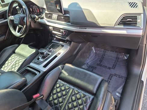 Used 2019 Audi SQ5 Prestige AWD/4WD image 24