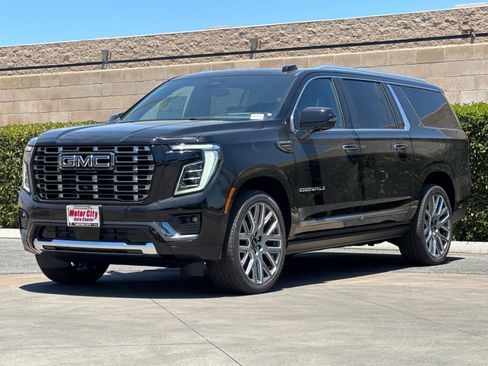 New 2026 GMC Yukon XL Denali Ultimate AWD/4WD image 8