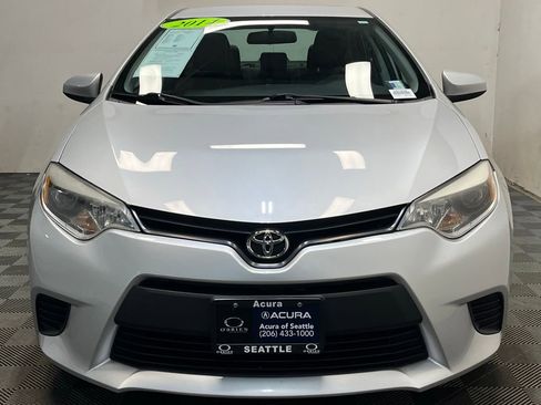 Used 2014 Toyota Corolla LE FWD image 2