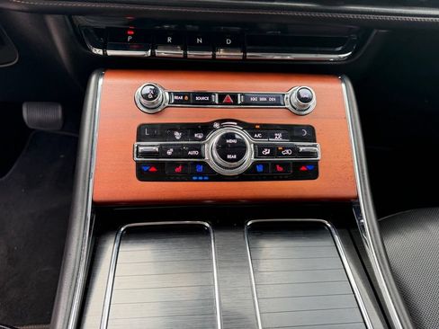 Used 2020 Lincoln Aviator Reserve w/ Elements Package Plus RWD image 27