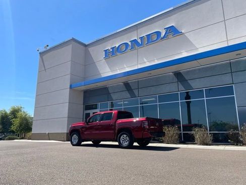 Used 2024 Nissan Frontier SV w/ Technology Package RWD image 18