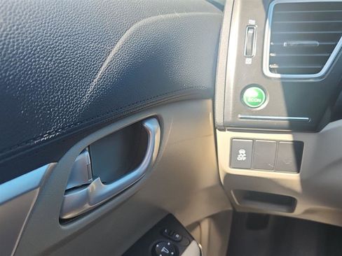 Used 2015 Honda Civic EX image 19