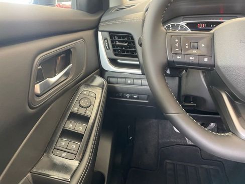 Certified 2026 Nissan Rogue SV image 12