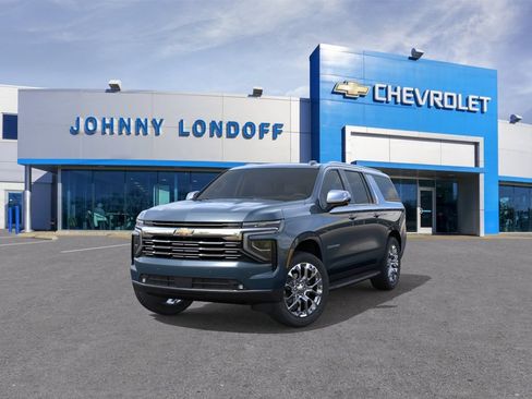 New 2026 Chevrolet Suburban Premier w/ Sun And Tow Package AWD/4WD image 8