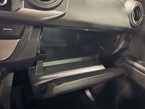 Used 2022 Toyota Tacoma SR5 image 25