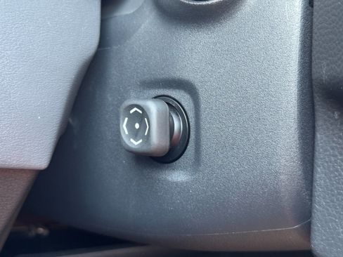 Used 2023 Toyota Sequoia Platinum AWD/4WD image 20