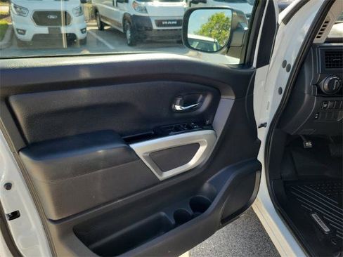 Certified 2023 Nissan Titan SV image 23