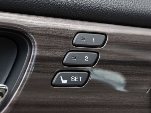 Used 2017 Honda Accord EX-L image 22