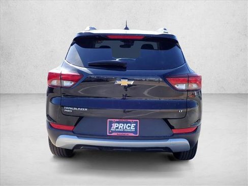 Used 2021 Chevrolet TrailBlazer LT AWD/4WD image 3