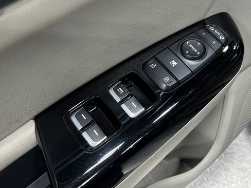 Used 2018 Kia Sportage EX w/ EX Technology Package FWD image 17
