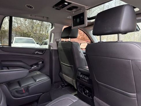 Used 2020 GMC Yukon SLT w/ Premium Edition image 17