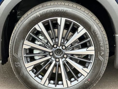 New 2026 Nissan Pathfinder Platinum AWD/4WD image 25