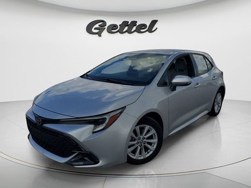 Certified 2025 Toyota Corolla SE image 1