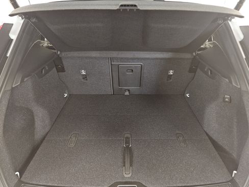 New 2026 Volvo XC40 B5 Ultra w/ Climate Package image 16