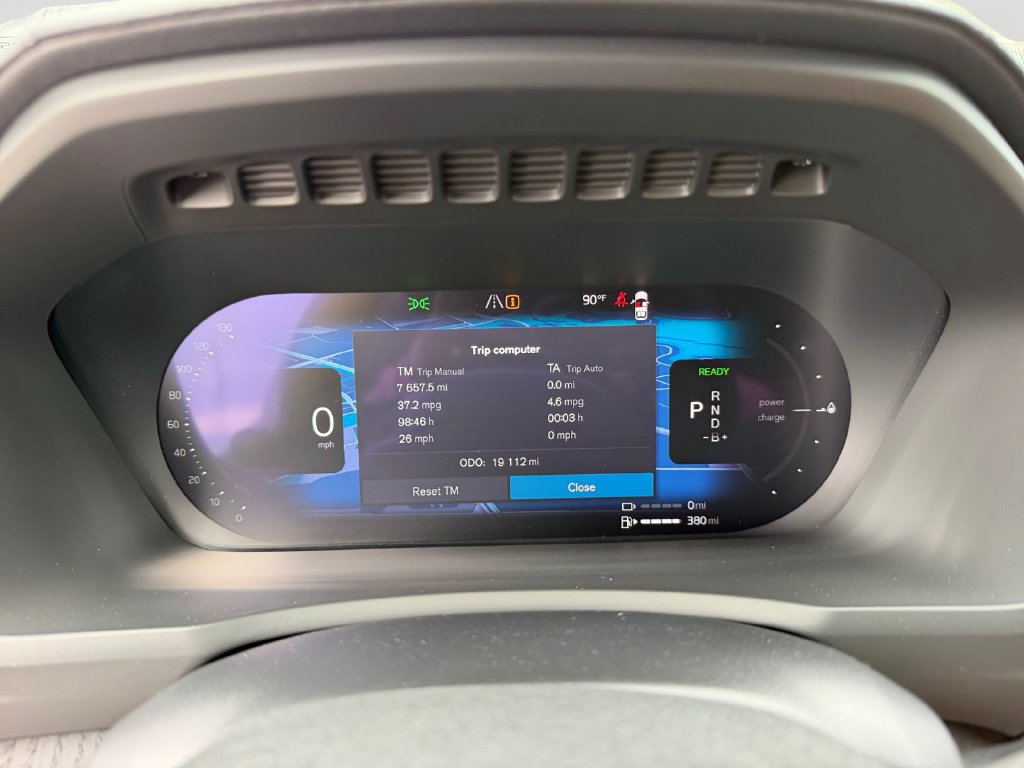 Certified 2025 Volvo XC90 T8 Ultra AWD/4WD image 26