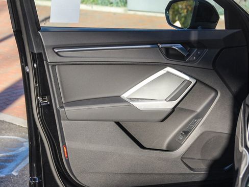 Certified 2023 Audi Q3 2.0T Premium Plus w/ Premium Plus Package image 20