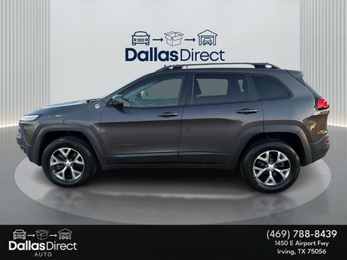 Used 2018 Jeep Cherokee Trailhawk w/ Quick Order Package 27L image 9