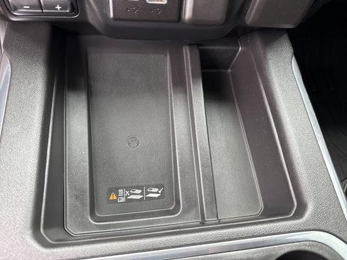 Used 2020 GMC Sierra 1500 SLT image 15