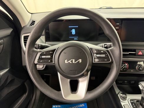 Used 2025 Kia Seltos LX AWD/4WD image 22