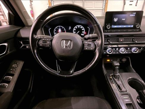 Used 2022 Honda Civic EX image 5