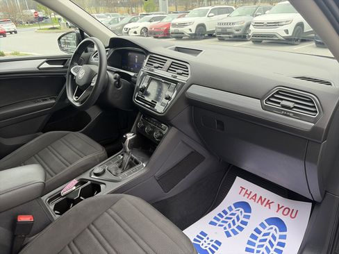 Used 2022 Volkswagen Tiguan S image 34