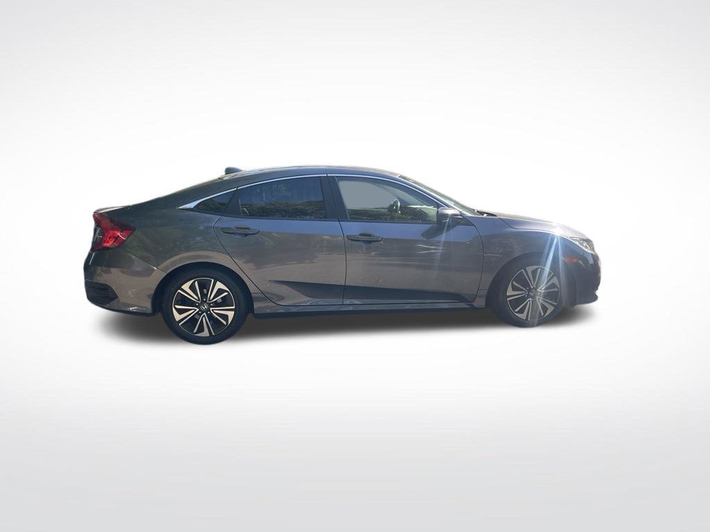 Used 2018 Honda Civic EX-L image 5