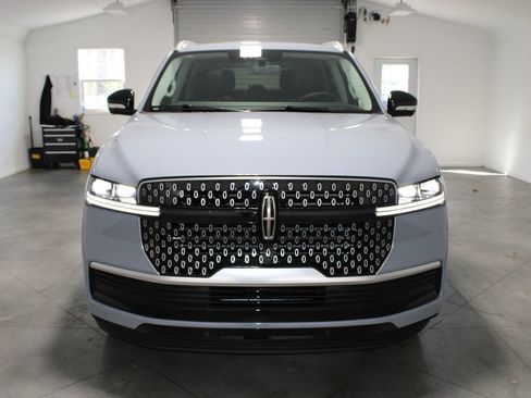 New 2026 Lincoln Navigator L Reserve image 57