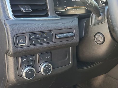 Used 2023 GMC Yukon XL Denali image 18